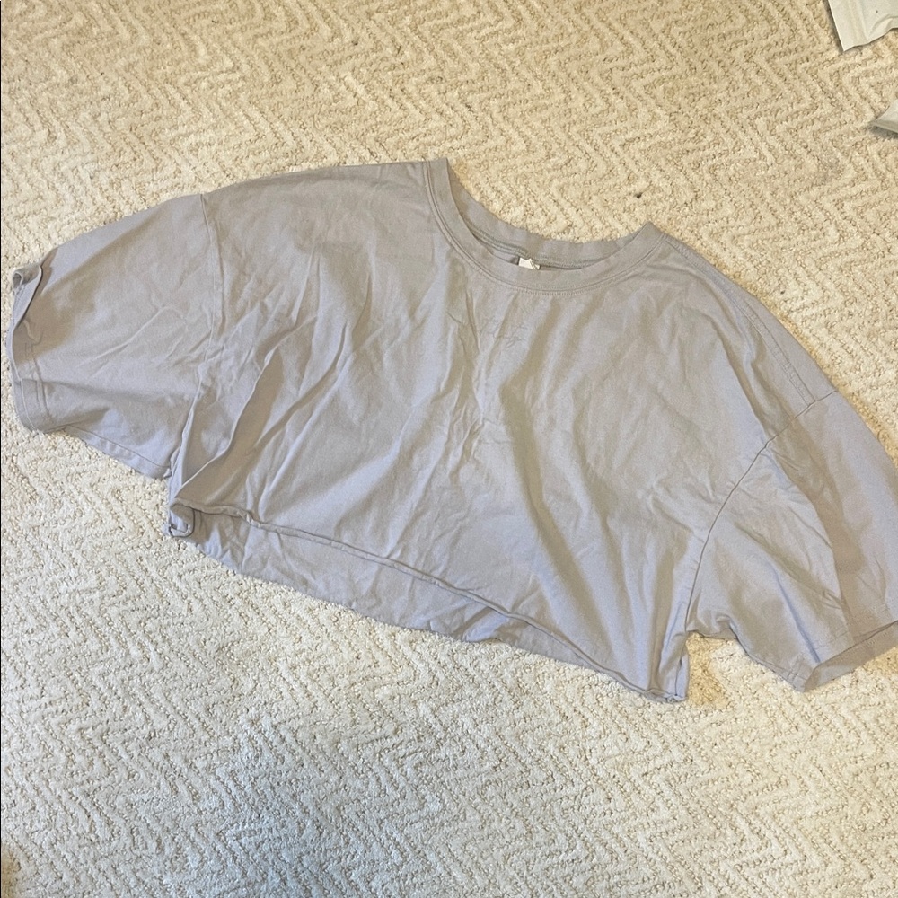 Casual Gray Cropped T-Shirt